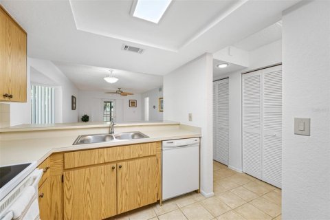 Condominio en venta en Largo, Florida, 2 dormitorios, 87.79 m2 № 2223620 - foto 9
