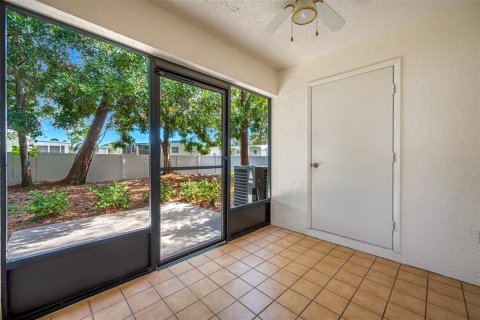 Condominio en venta en Largo, Florida, 2 dormitorios, 87.79 m2 № 2223620 - foto 25