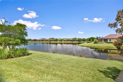 House in Nokomis, Florida 3 bedrooms, 180.6 sq.m. № 2342634 - photo 8