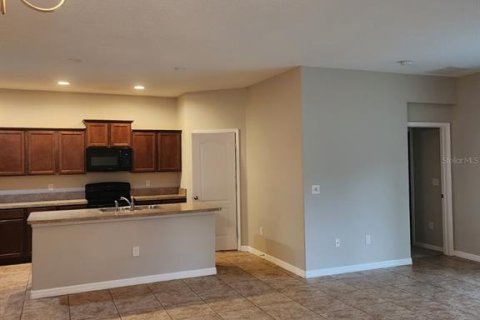Villa ou maison à vendre à Orlando, Floride: 4 chambres, 188.31 m2 № 2212077 - photo 3