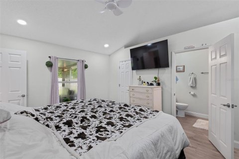 House in Palm Coast, Florida 4 bedrooms, 168.06 sq.m. № 2215645 - photo 17