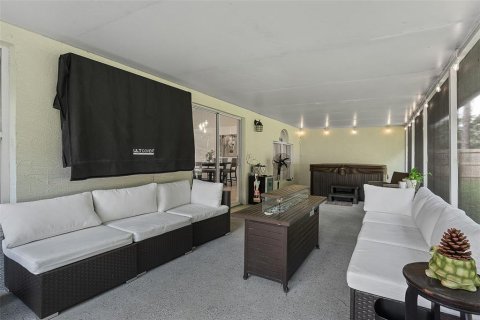 House in Palm Coast, Florida 4 bedrooms, 168.06 sq.m. № 2215645 - photo 30