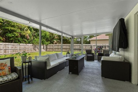 House in Palm Coast, Florida 4 bedrooms, 168.06 sq.m. № 2215645 - photo 29