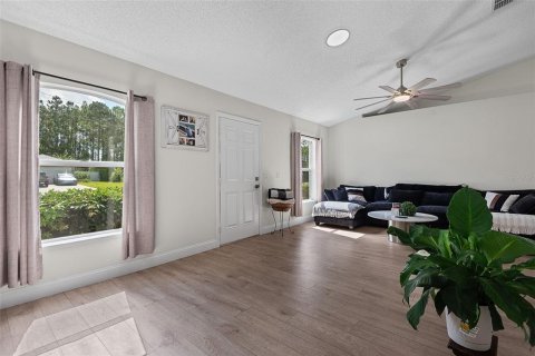House in Palm Coast, Florida 4 bedrooms, 168.06 sq.m. № 2215645 - photo 8