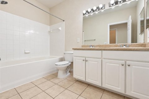 Copropriété à louer à Gainesville, Floride: 2 chambres, 118.45 m2 № 2287104 - photo 13