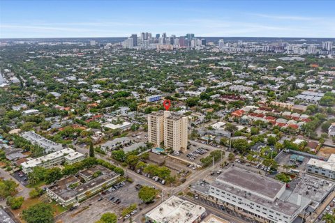 Condo in Fort Lauderdale, Florida, 2 bedrooms  № 2381807 - photo 20