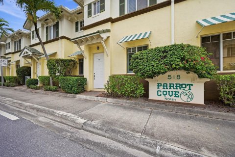 Touwnhouse à vendre à Lake Worth, Floride: 3 chambres, 155.89 m2 № 2186539 - photo 27