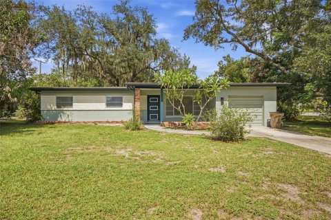Villa ou maison à Temple Terrace, Floride 3 chambres, 124.95 m2 № 2431090