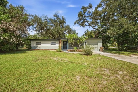 Villa ou maison à louer à Temple Terrace, Floride: 3 chambres, 124.95 m2 № 2431090 - photo 2