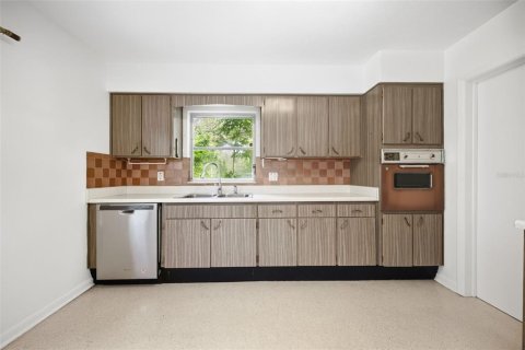 Villa ou maison à louer à Temple Terrace, Floride: 3 chambres, 124.95 m2 № 2431090 - photo 9