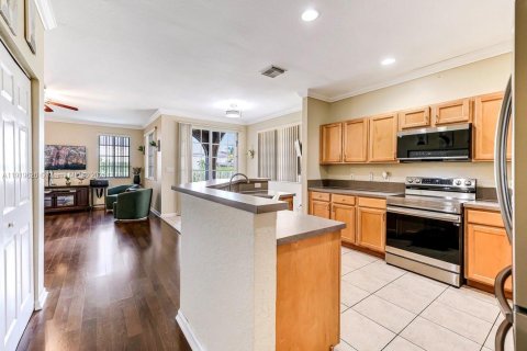 Casa en venta en Homestead, Florida, 5 dormitorios, 289.86 m2 № 1975688 - foto 14