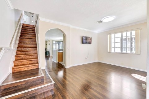 Casa en venta en Homestead, Florida, 5 dormitorios, 289.86 m2 № 1975688 - foto 10