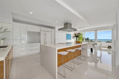Condo à Key Biscayne, Floride, 4 chambres  № 2080218