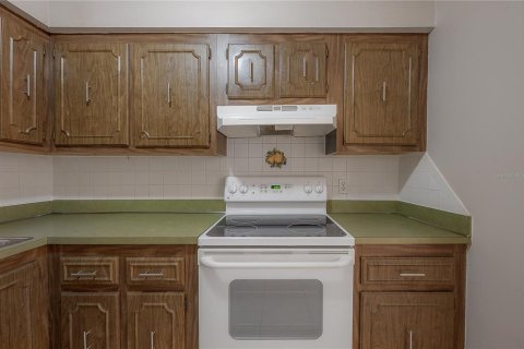 Condo in Tampa, Florida, 2 bedrooms  № 2142439 - photo 8
