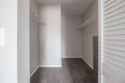Condo in Tampa, Florida, 2 bedrooms  № 2142439 - photo 16