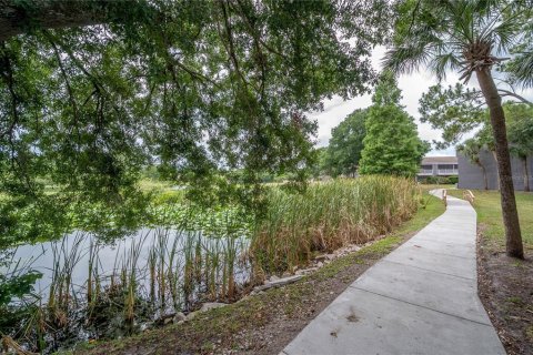Condo in Tampa, Florida, 2 bedrooms  № 2142439 - photo 27