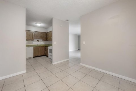 Condo in Tampa, Florida, 2 bedrooms  № 2142439 - photo 6