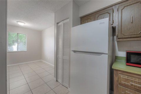 Condo in Tampa, Florida, 2 bedrooms  № 2142439 - photo 9