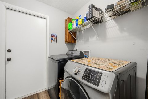 Купить виллу или дом в Лэйк Хелен, Флорида 6 комнат, 236.53м2, № 2216859 - фото 20