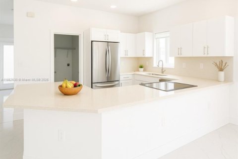 Купить виллу или дом в Хомстед, Флорида 4 спальни, 193.61м2, № 1958021 - фото 15