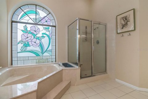 Casa en venta en Tampa, Florida, 5 dormitorios, 288.93 m2 № 2158017 - foto 25
