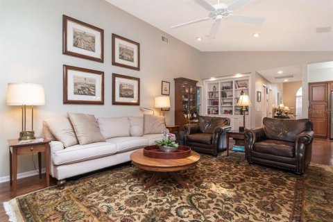 Casa en venta en Tampa, Florida, 5 dormitorios, 288.93 m2 № 2158017 - foto 17