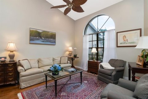 Casa en venta en Tampa, Florida, 5 dormitorios, 288.93 m2 № 2158017 - foto 8