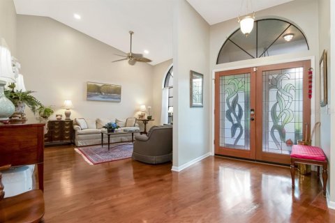Casa en venta en Tampa, Florida, 5 dormitorios, 288.93 m2 № 2158017 - foto 4