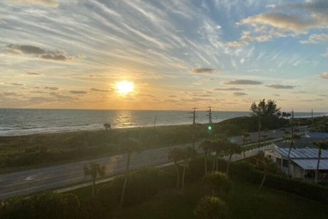 Condo in St. Lucie, Florida, 2 bedrooms  № 2250735 - photo 5
