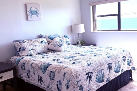 Condo in St. Lucie, Florida, 2 bedrooms  № 2250735 - photo 11