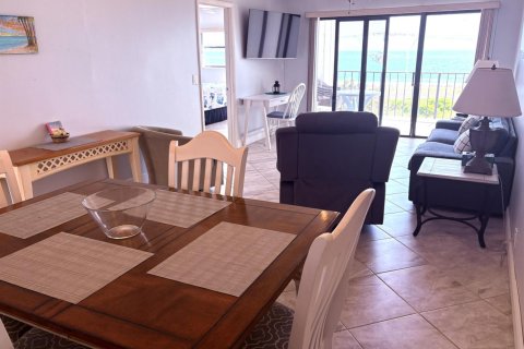 Condo in St. Lucie, Florida, 2 bedrooms  № 2250735 - photo 8