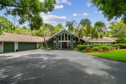 House in Odessa, Florida 4 bedrooms, 378.48 sq.m. № 1793480 - photo 2