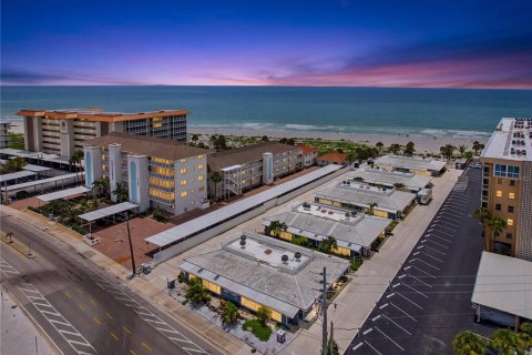 Condo in Venice, Florida, 2 bedrooms № 2302994