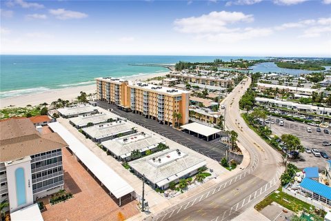 Condo in Venice, Florida, 2 bedrooms  № 2302994 - photo 3