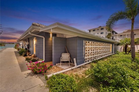 Condo in Venice, Florida, 2 bedrooms  № 2302994 - photo 5