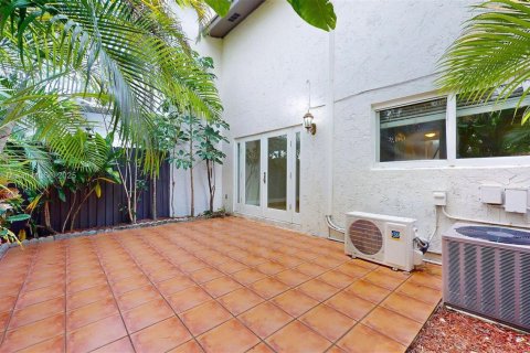 Touwnhouse à louer à Miami, Floride: 3 chambres, 137.68 m2 № 1964138 - photo 20