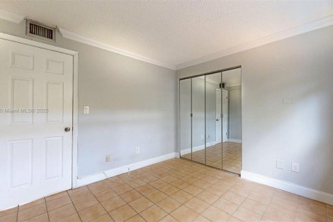 Touwnhouse à louer à Miami, Floride: 3 chambres, 137.68 m2 № 1964138 - photo 23