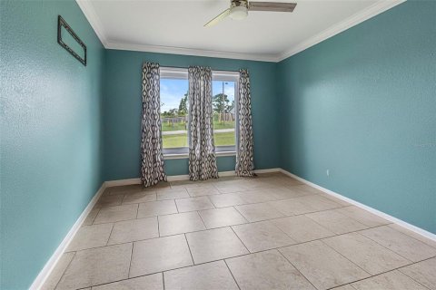 House in Spring Hill, Florida 4 bedrooms, 279.54 sq.m. № 1746597 - photo 30