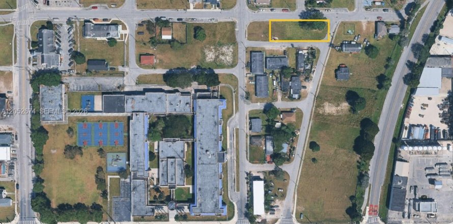 Land in Homestead, Florida № 2262822