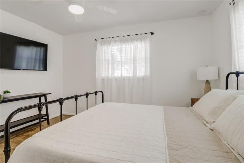Casa en venta en North Fort Myers, Florida, 3 dormitorios, 115.76 m2 № 1898934 - foto 17