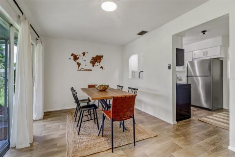 Casa en venta en North Fort Myers, Florida, 3 dormitorios, 115.76 m2 № 1898934 - foto 10