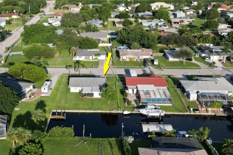 Casa en venta en North Fort Myers, Florida, 3 dormitorios, 115.76 m2 № 1898934 - foto 28