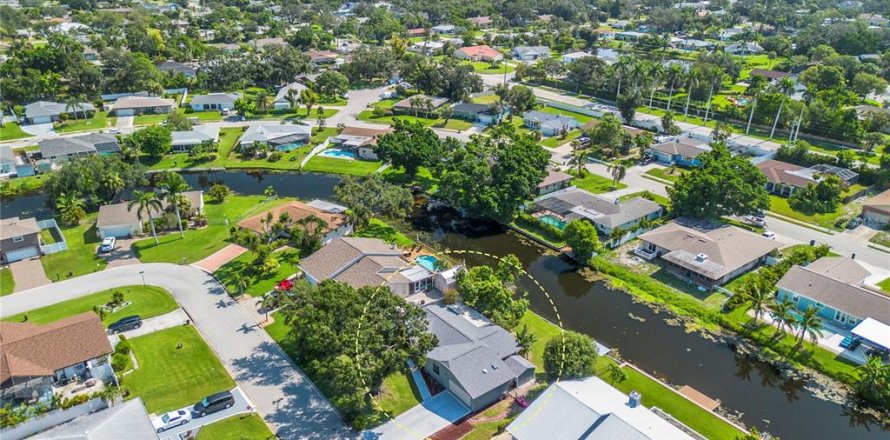 Casa en Bradenton, Florida 2 dormitorios, 135.08 m2 № 1856123