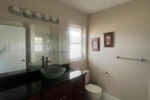 Villa ou maison à louer à Boca Raton, Floride: 2 chambres, 94.95 m2 № 1936225 - photo 10