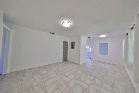 Купить виллу или дом в Тампа, Флорида 3 комнаты, 144.18м2, № 1629840 - фото 2