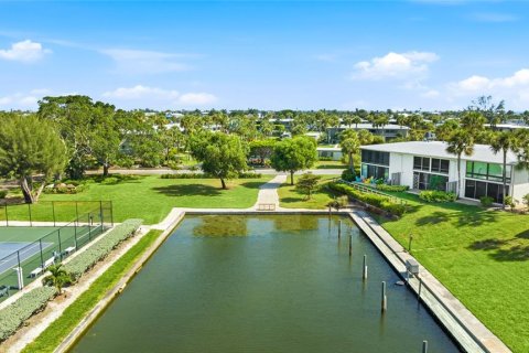 Condo in Holmes Beach, Florida, 2 bedrooms № 2208038 - photo 20