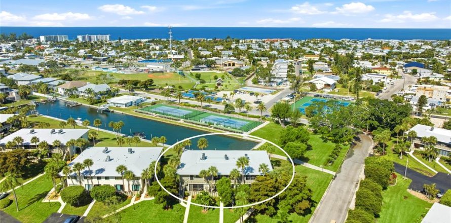 Condo in Holmes Beach, Florida, 2 bedrooms № 2208038