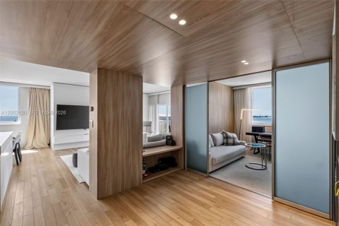 Condominio en venta en Sunny Isles Beach, Florida, 3 dormitorios, 145.86 m2 № 2190006 - foto 18