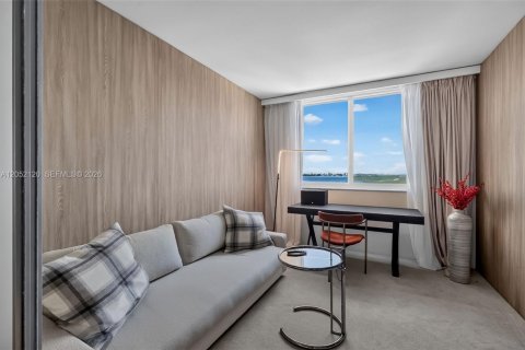 Condominio en venta en Sunny Isles Beach, Florida, 3 dormitorios, 145.86 m2 № 2190006 - foto 15
