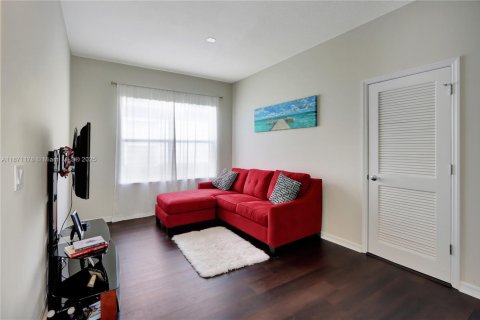 Купить виллу или дом в Холливуд, Флорида 4 спальни, 225.1м2, № 1925647 - фото 15